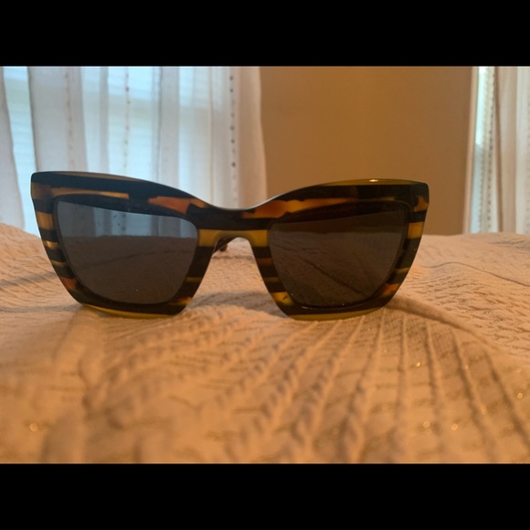 Authentic Coach sunglasses. Brown tortoise. - Picture 6 of 6